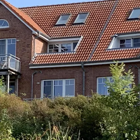 Am Salzhaff Nur 100 Meter Vom Entfernt Mit Balkon