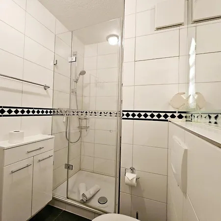 Am Salzhaff Nur 100 Meter Vom Entfernt Mit Balkon * Rerik