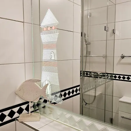 Am Salzhaff Nur 100 Meter Vom Entfernt Mit Balkon Διαμέρισμα